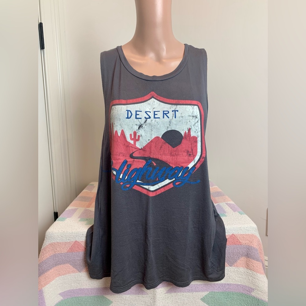 ModCloth desert highway muscle tee